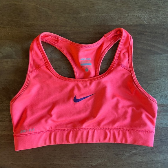 Coral Nike Sporta Bra 🪸 Dri-Fit - Picture 1 of 2